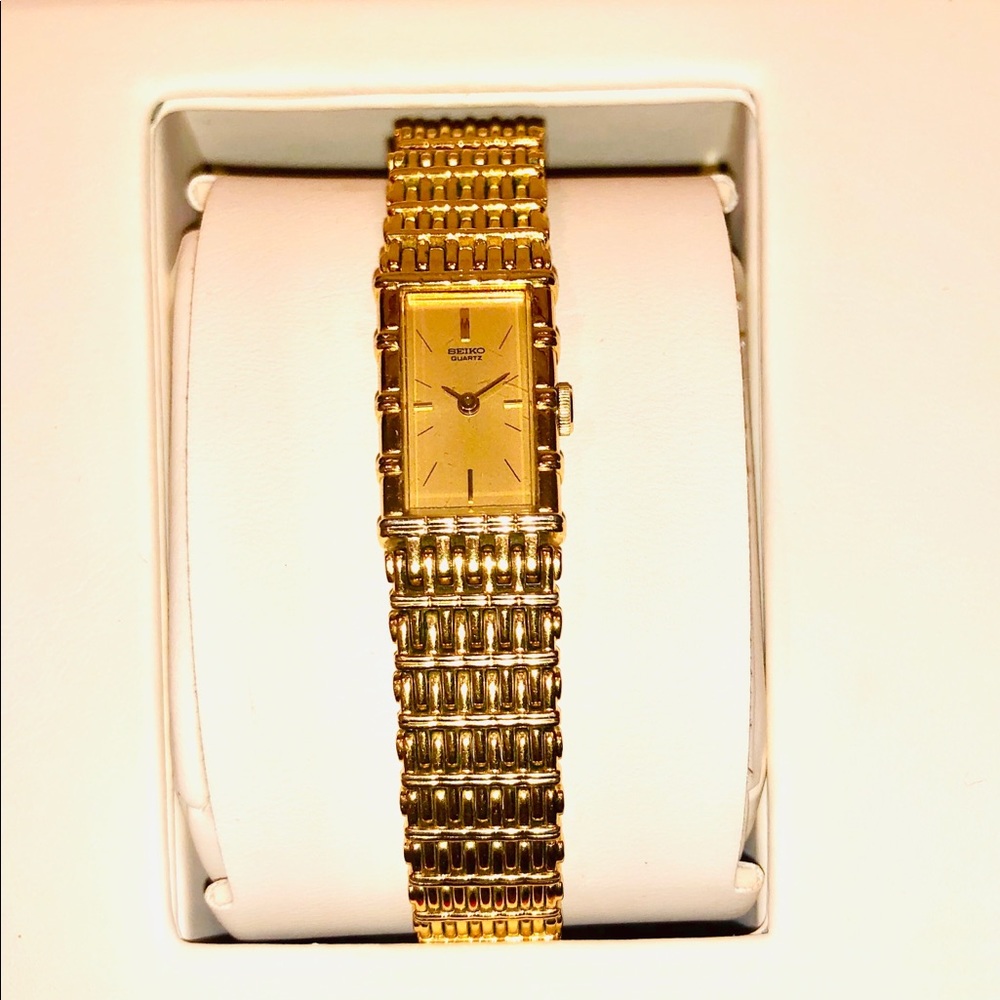 Gold-plated quartz Seiko watch